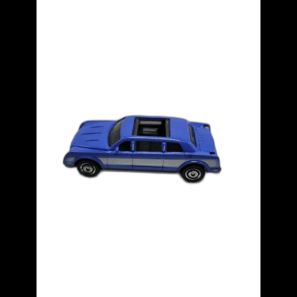 2001 Matchbox MB 537 Limousine Periwinkle with White Stripe Diecast Car 1:64 HW